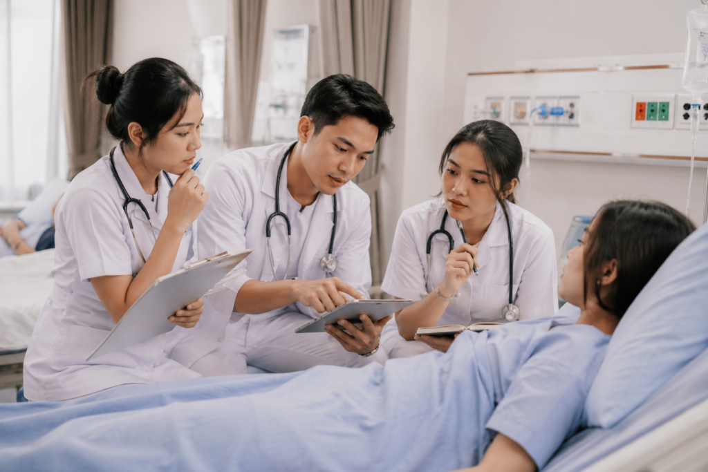 image-173-1024x683 Strategi Belajar Praktikum agar Mahasiswa Lebih Siap Menghadapi Dunia Klinik