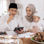 Program Studi Farmasi membekali mahasiswa dengan kompetensi pelayanan kefarmasian, penelitian, dan industri farmasi.