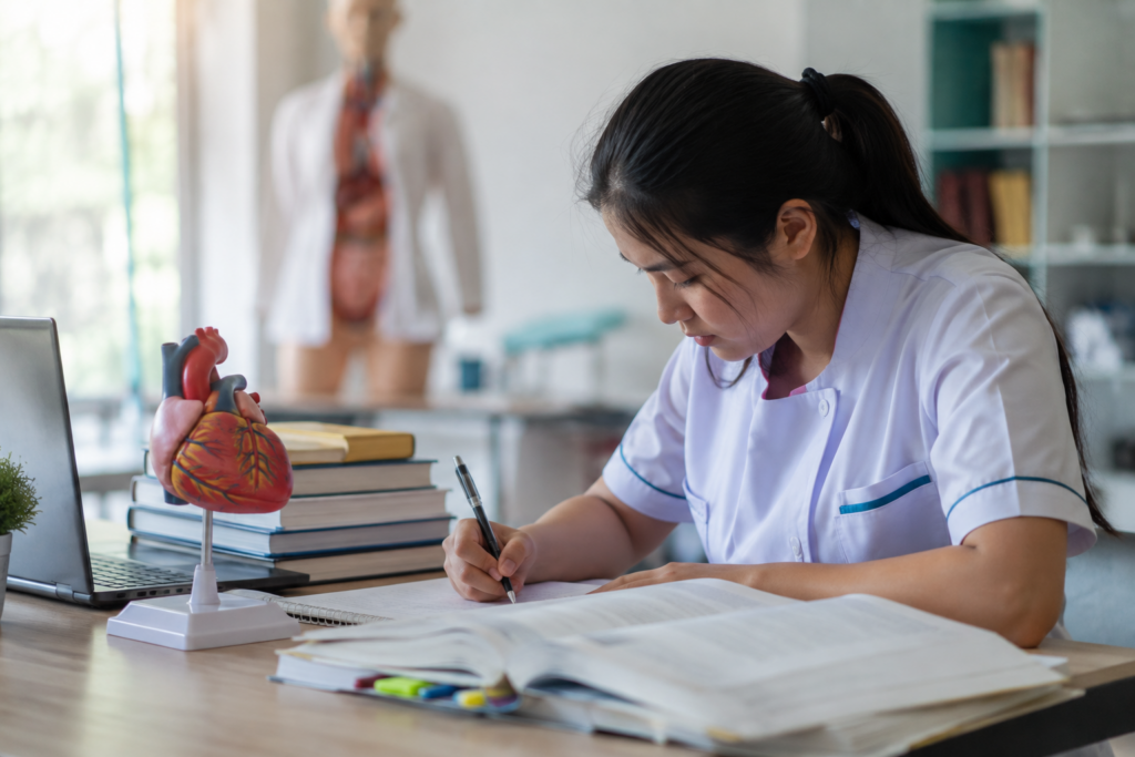 image-12-1024x683 Program Studi Kesehatan STIKES Istara dengan Praktik Klinik Terlengkap